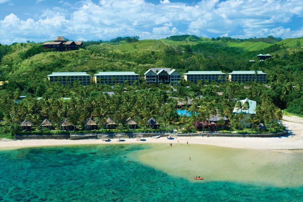 outrigger fiji beach resort