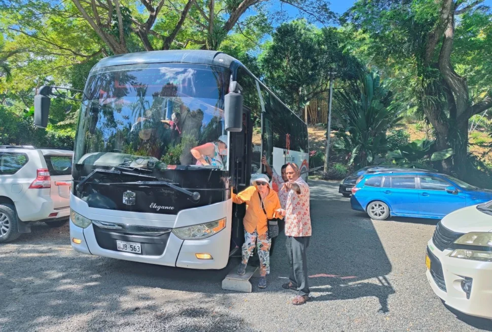 fiji bus tours